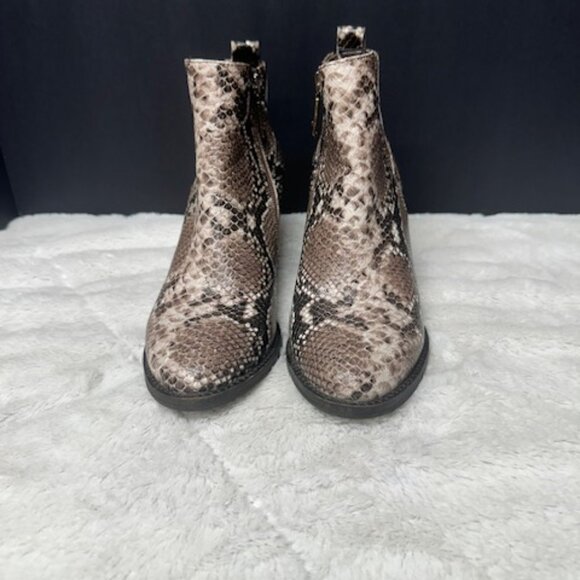 Blondo Waterproof Ankle Boots With Heel Zip Closure Size 8 - Picture 11 of 11